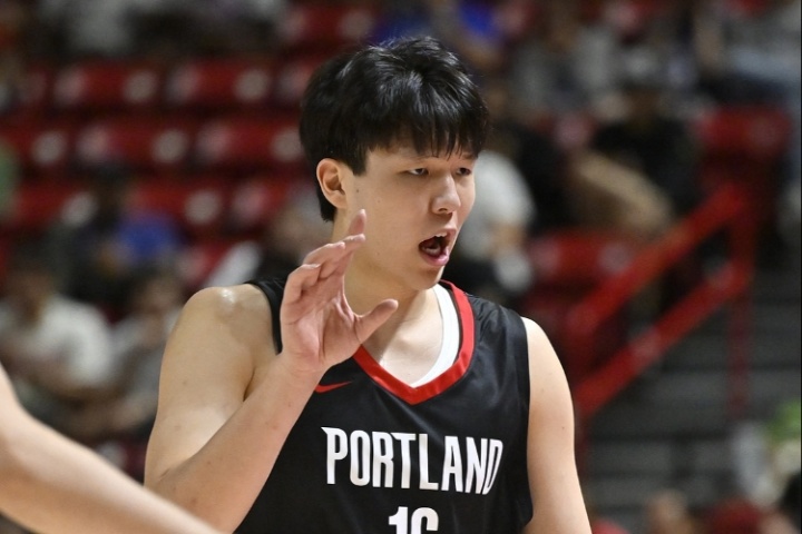 期待下半场杨瀚森半场出战14分钟 得8分2板2助2帽&amp;正负值+14