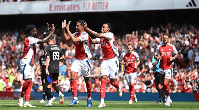 皇冠体育投注-两中卫破门！阿森纳定位球强势依旧，静候首轮英超